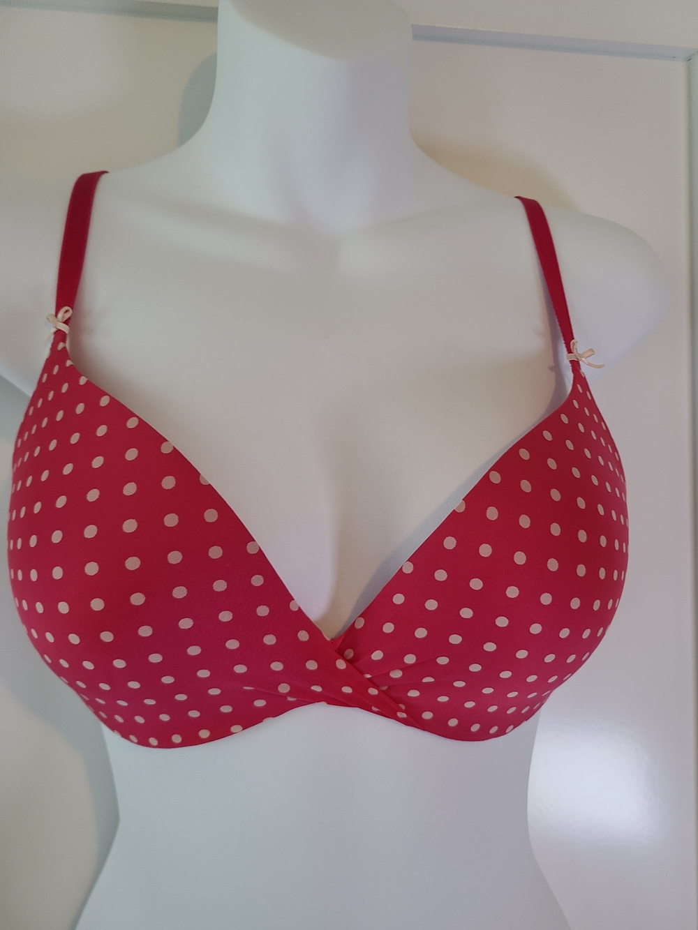 Victoria's Secret Pink Polka Dot Push-Up Bra